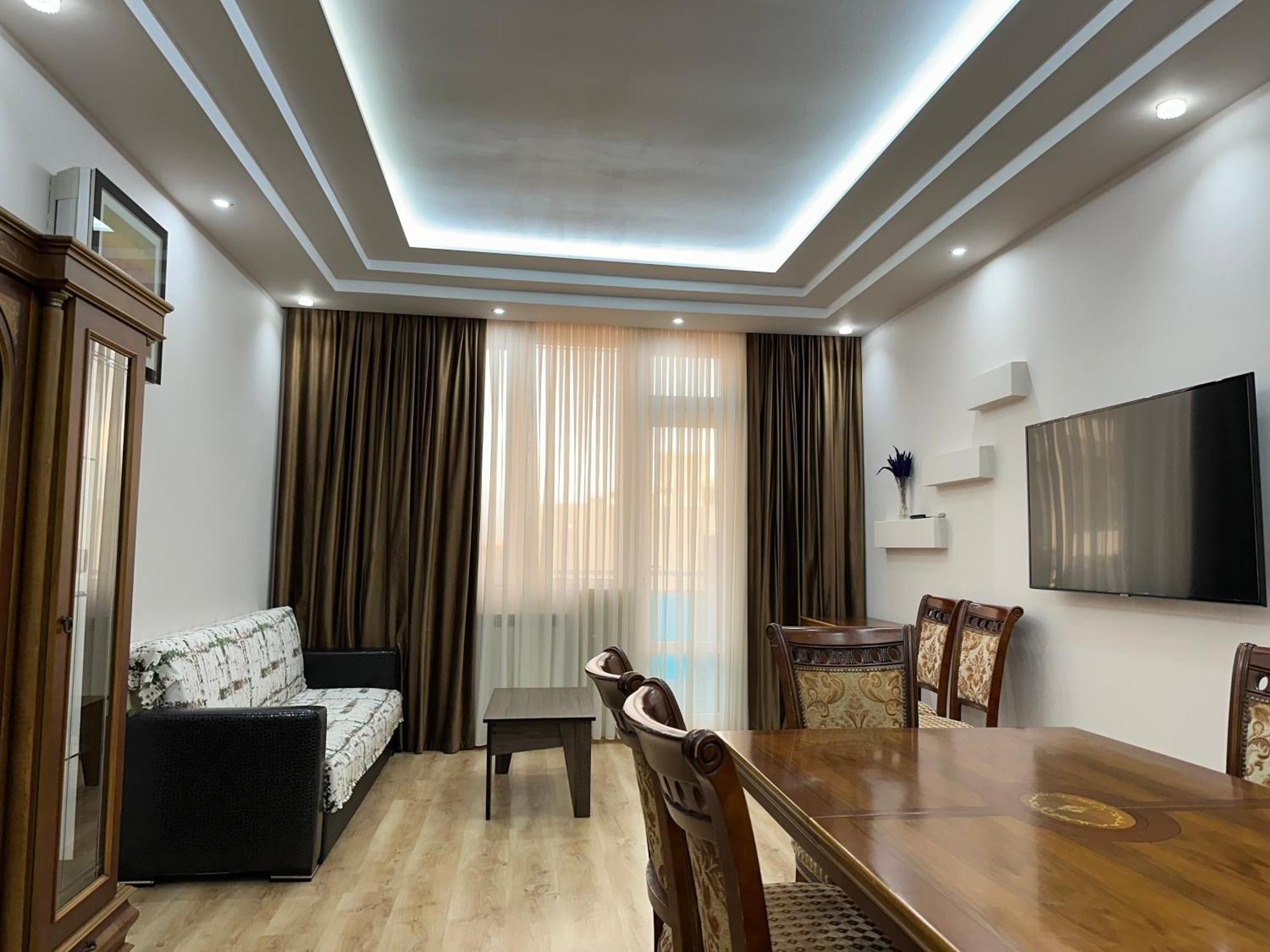 Grand Home Batumi Phòng bức ảnh