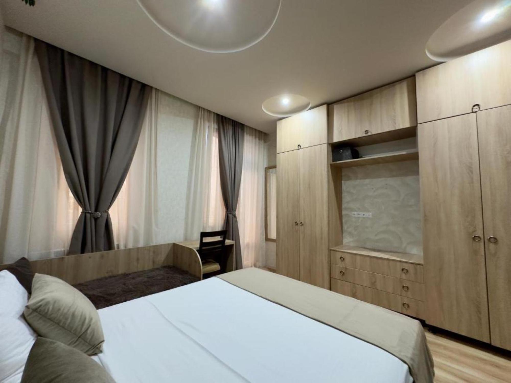 Grand Home Batumi Phòng bức ảnh